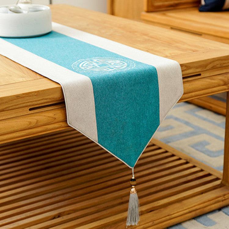 lixra Embroidered Polyester Table Runner