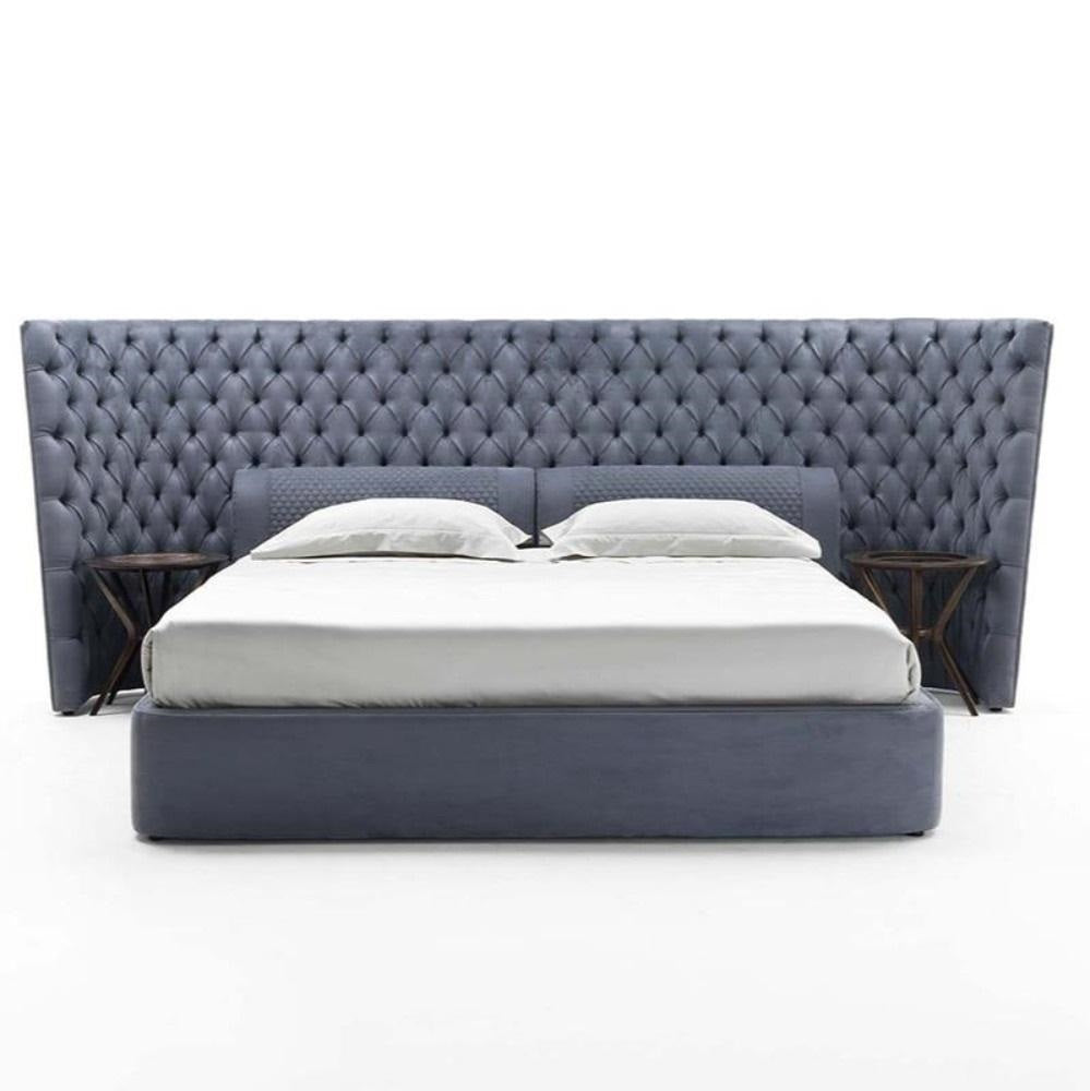 Lixra Exquisite Designed Tufted Fabric Bed
