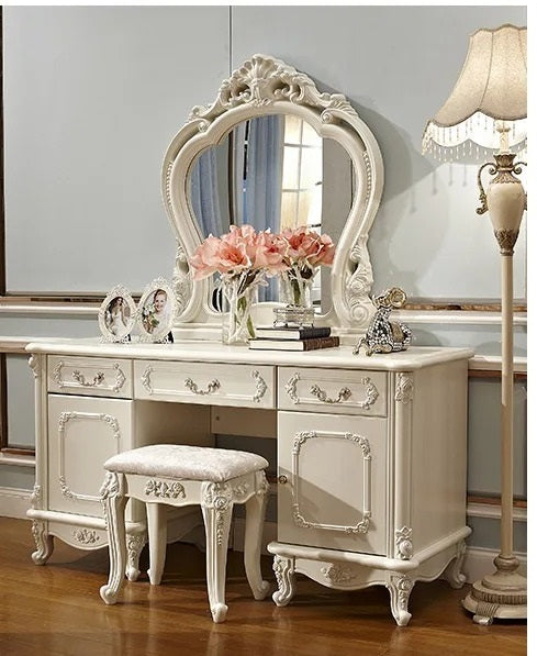 Lixra Exquisite European Design Wooden Dresser