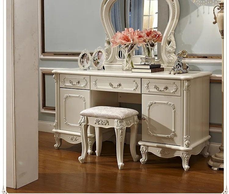 Lixra Exquisite European Design Wooden Dresser