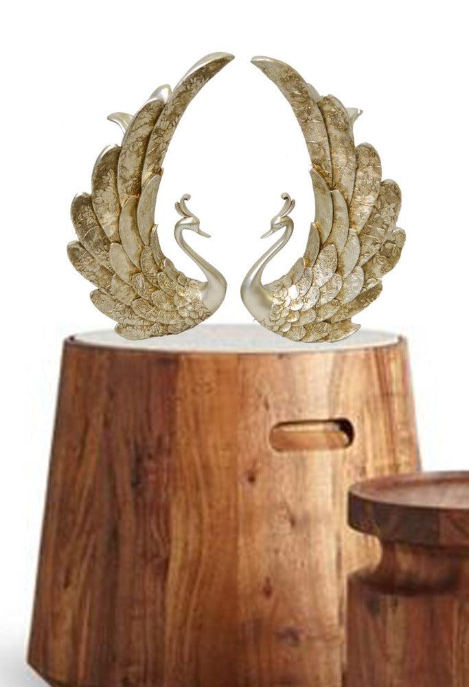 lixra Finely Crafted Metallic Stunning Statue