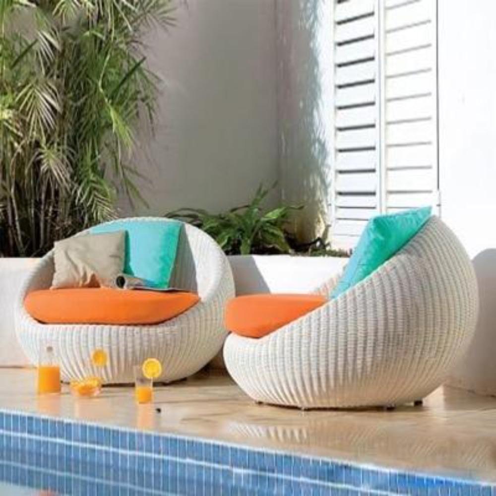 Lixra Modern Cozy Single Seater Lounge Sofa
