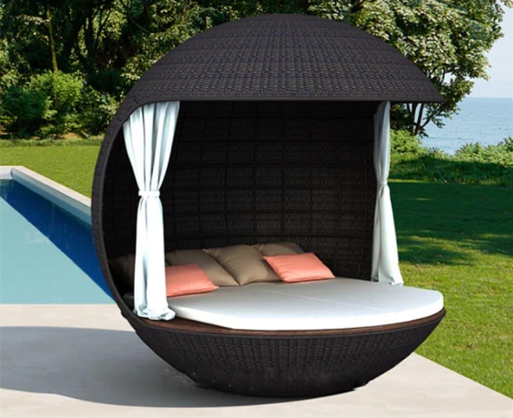 Lixra Modern Endearing Rattan Outdoor Daybed