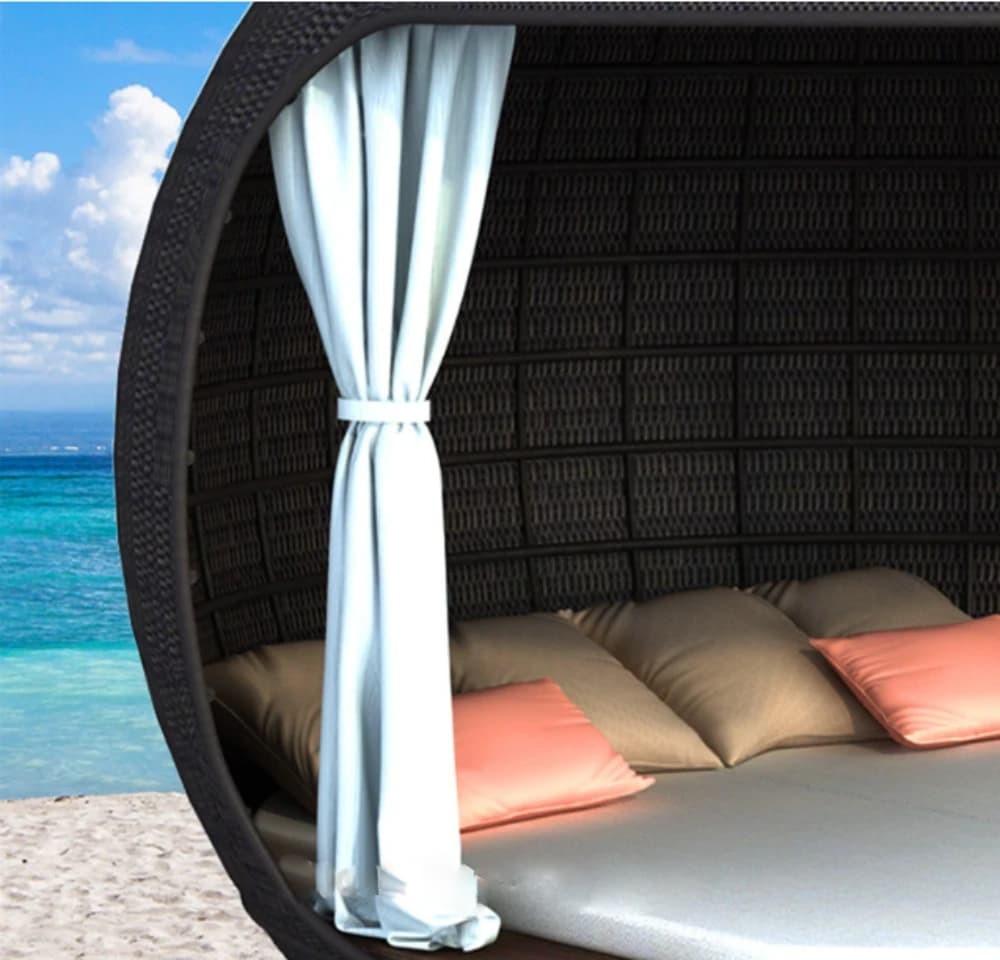 Lixra Modern Endearing Rattan Outdoor Daybed