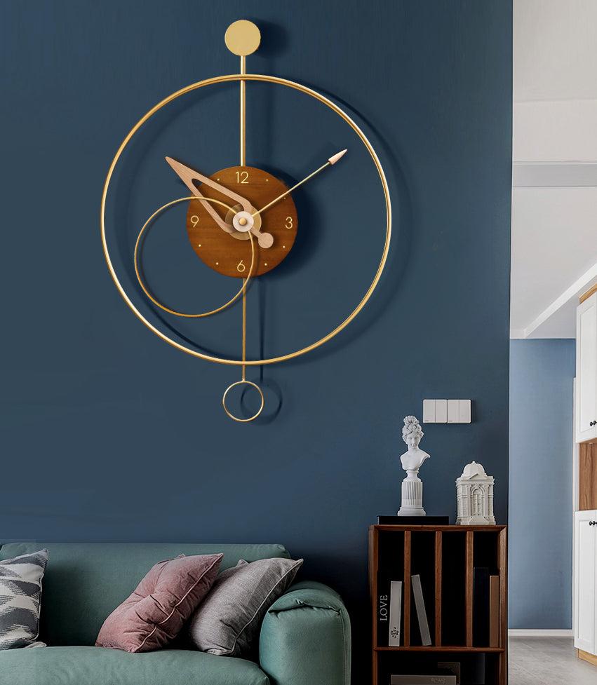 Lixra Modern Glorious Metallic Striking Wall Clock