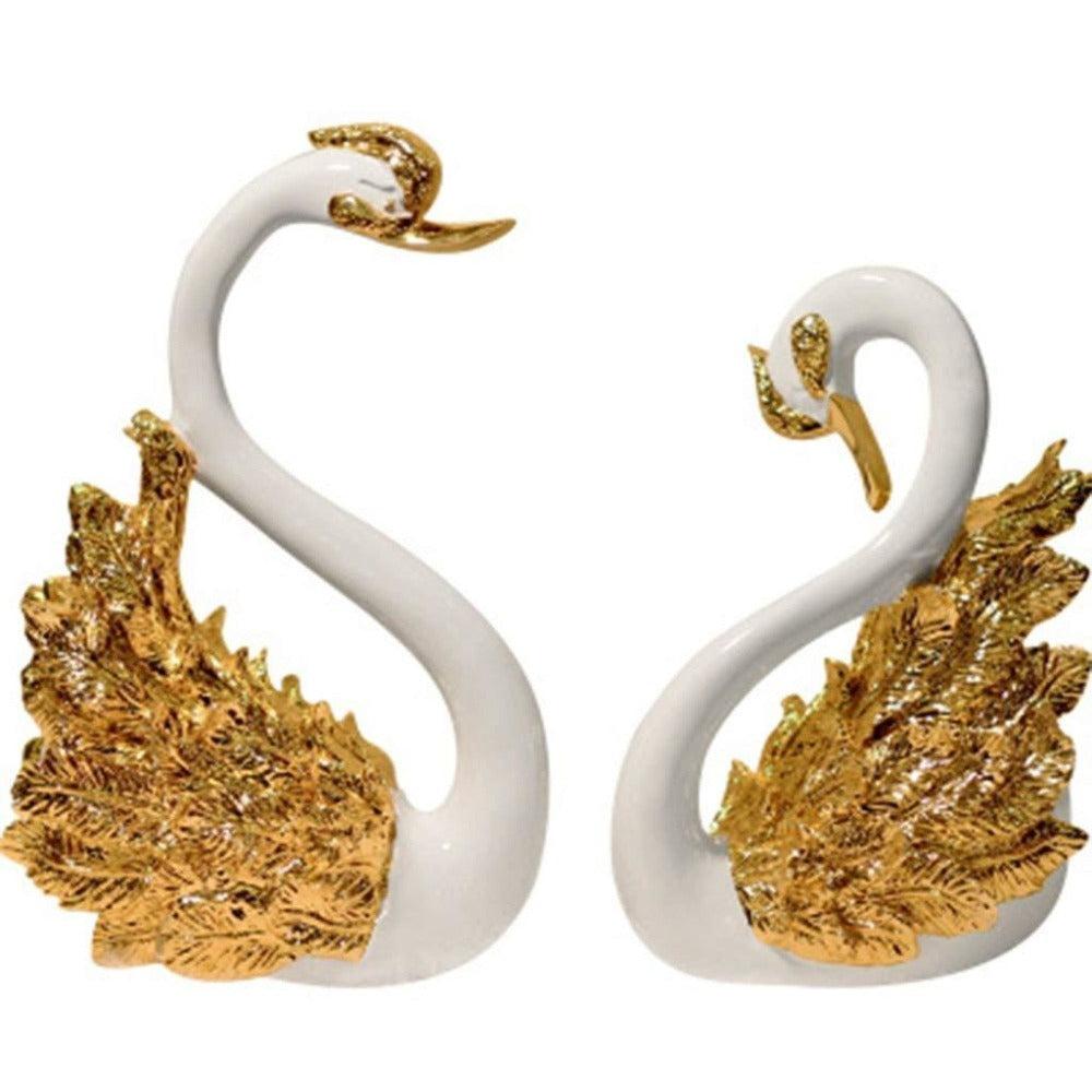 lixra Modern Luxurious Resin Showpiece