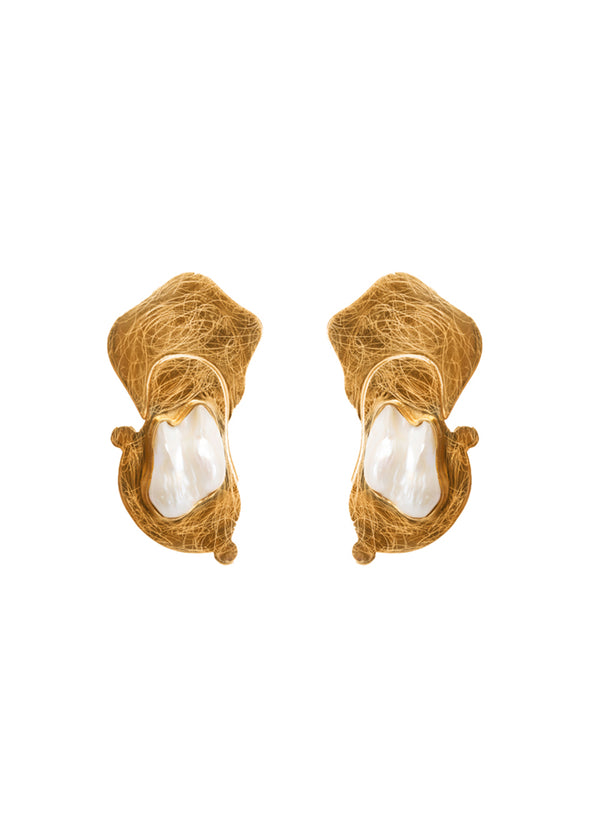 liya OYSTER EARRINGS