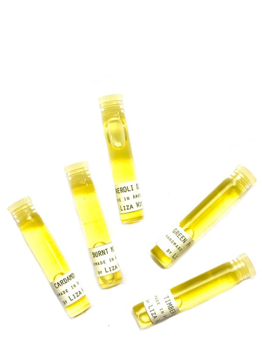 Liza Witte Body Oil Samples