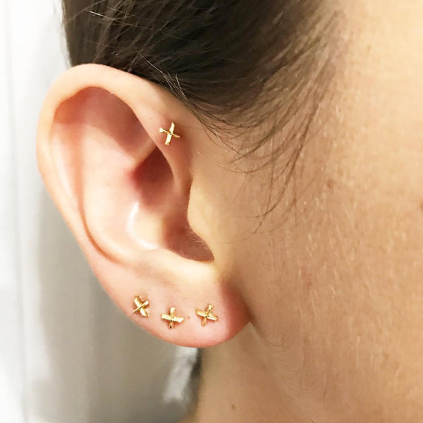 Lizzie Mandler Flat Back X Stud