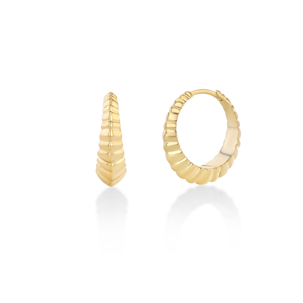 Lizzie Mandler Large Fluted Crescent Huggies