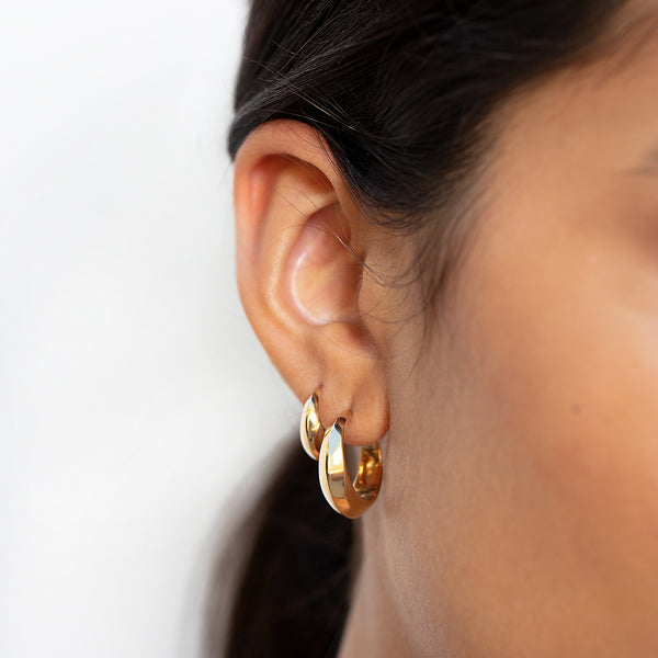 Lizzie Mandler Medium Crescent Hoop