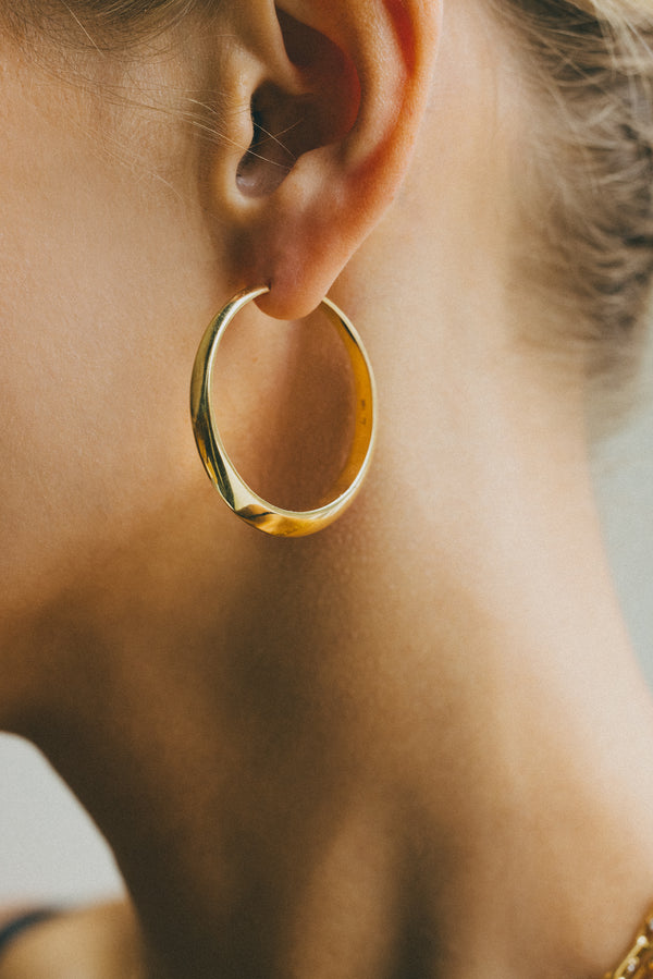 Lizzie Mandler Mega Thin Crescent Hoop