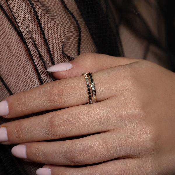 Lizzie Mandler Othello Baguette Eternity Band