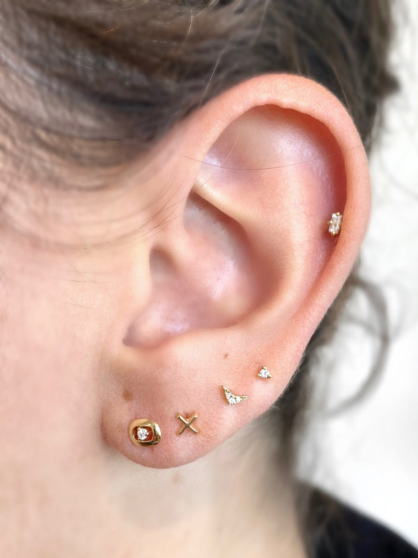 Lizzie Mandler Pavé V Stud