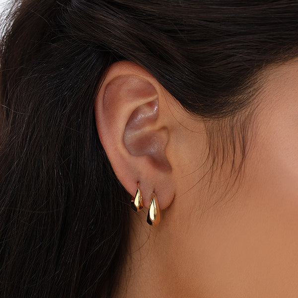 Lizzie Mandler Small Crescent Hoop