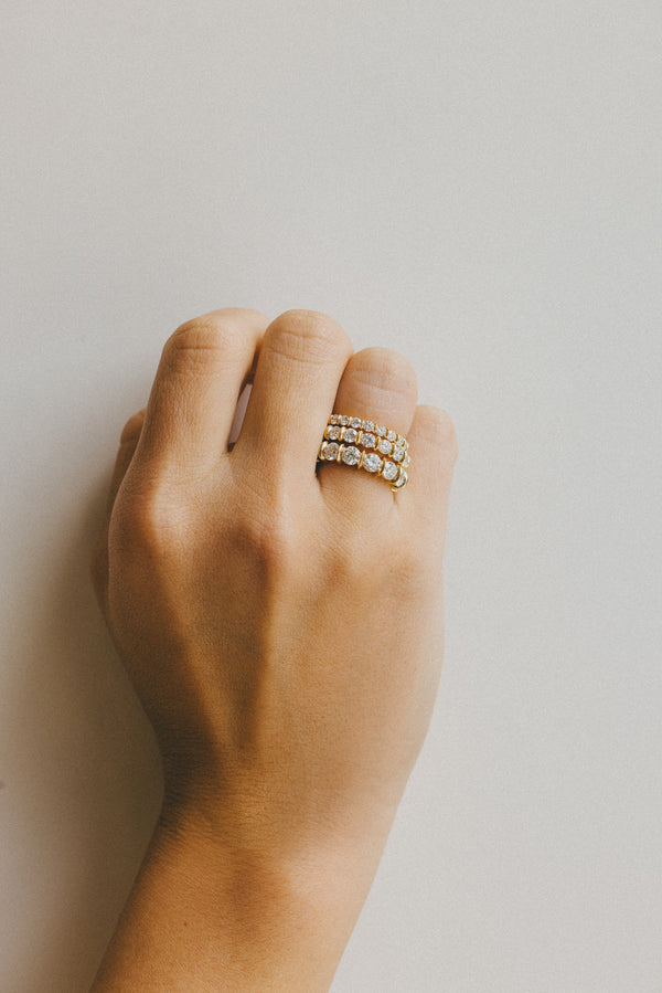 Lizzie Mandler Small Fluted Bar Eternity Band