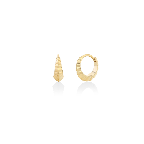 Lizzie Mandler Small Fluted Crescent Huggies