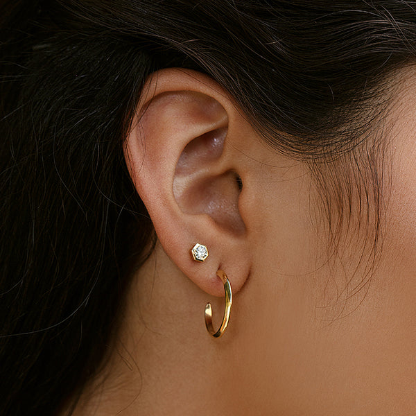 Lizzie Mandler Small Knife Edge Hoop