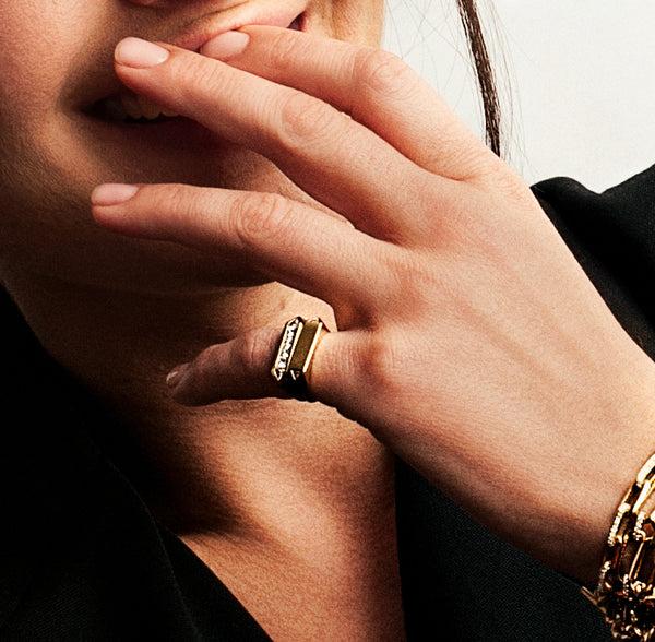 Lizzie Mandler Wide Chevron Band With Trillions