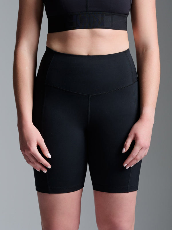 Lndr Obsession 8" Short Black