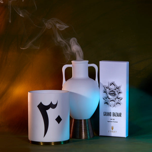 L'objet Grand Bazaar No. 30 Incense (60 Sticks + Square Holder)
