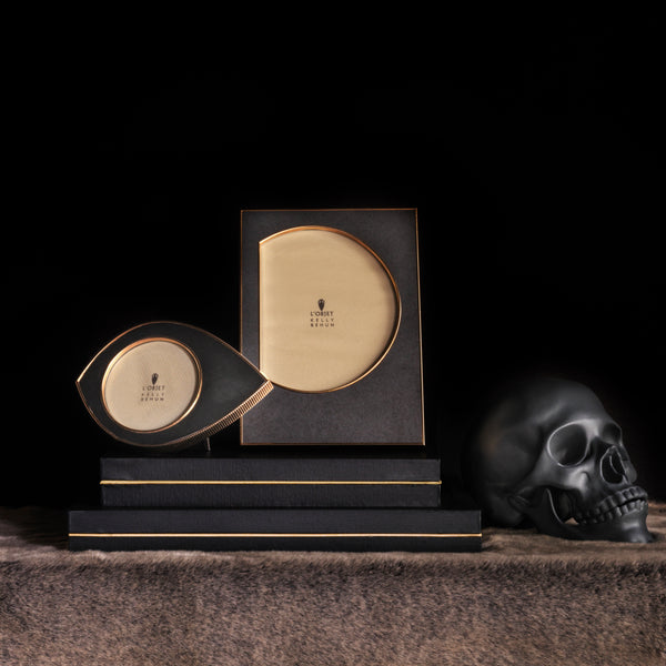 L'objet Kelly Behun Side Eye Frame