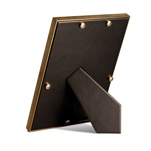 L'objet Kelly Behun Side Eye Frame