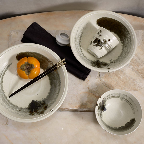 L'objet Sumi Brush Salad / Ramen Bowl
