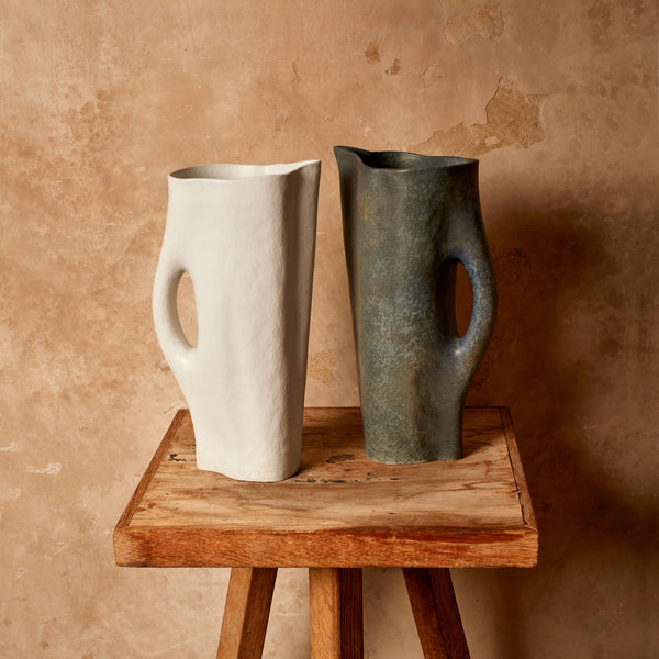 L'objet Timna Pitcher- Aged Iron