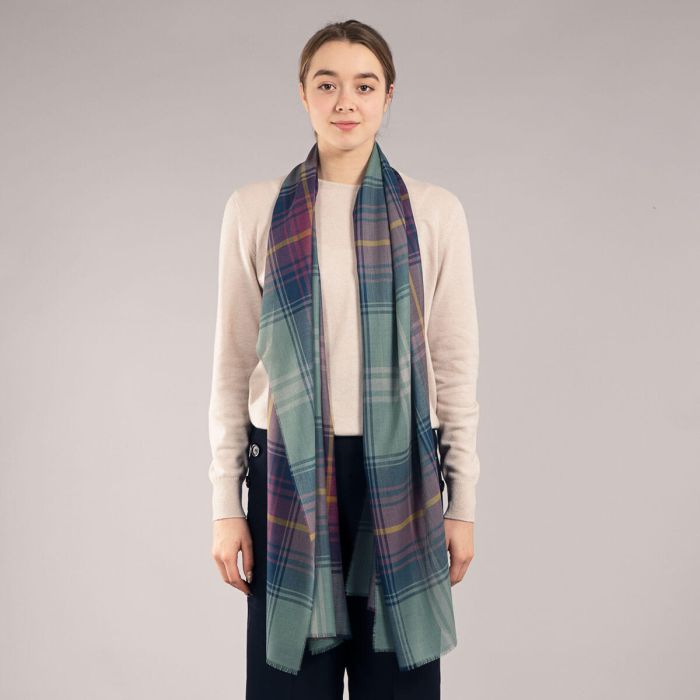 Lochcarron Of Scotland Alba Hame Extra Fine Merino Tartan Stole