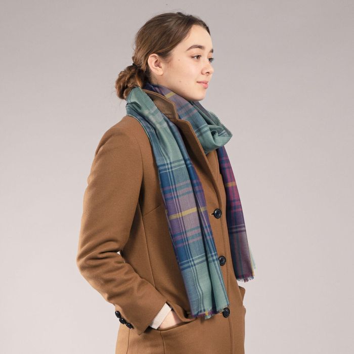 Lochcarron Of Scotland Alba Hame Extra Fine Merino Tartan Stole