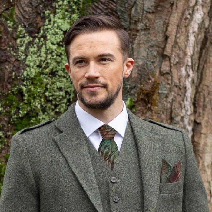 Lochcarron Of Scotland Auld Scotland Selkirk Heavyweight Tweed Tie