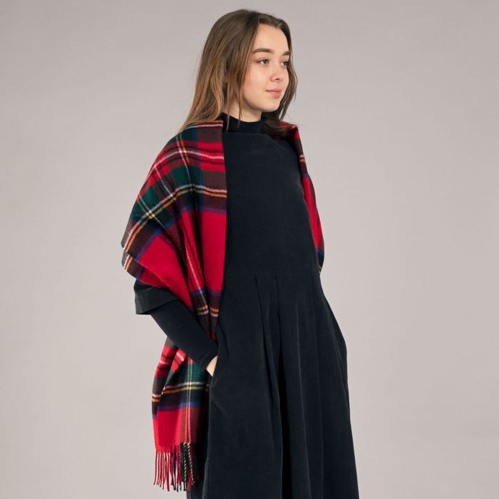 Lochcarron Of Scotland Bobbie Stewart Royal Modern Tartan Lambswool Stole