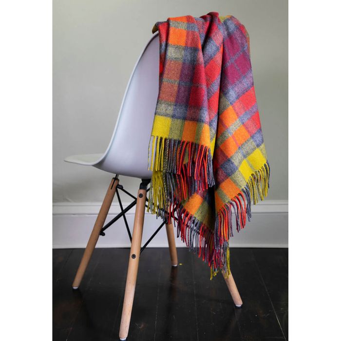 Lochcarron Of Scotland Border Buchanan Berry Tartan Lambswool Blanket