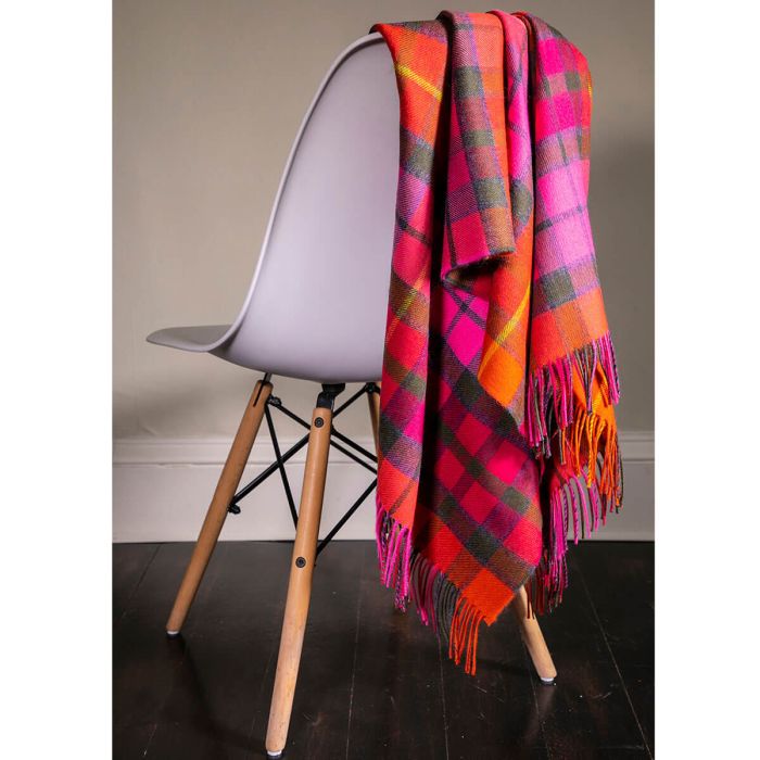 Lochcarron Of Scotland Border Buchanan Rose Tartan Lambswool Blanket