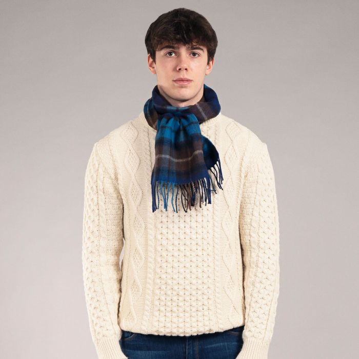 Lochcarron Of Scotland Bowhill Buchanan Blue Tartan Lambswool Scarf