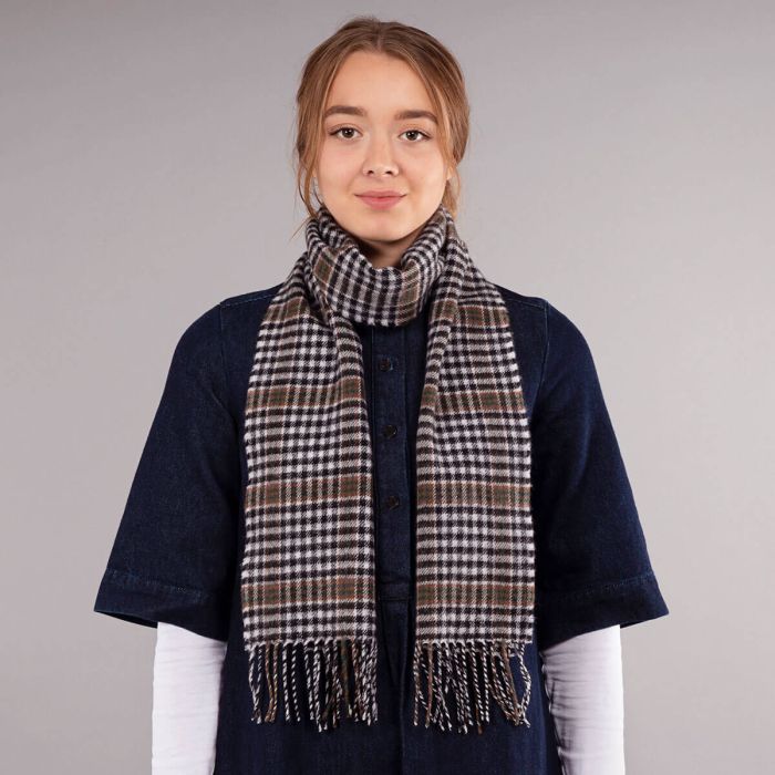 Lochcarron Of Scotland Bowhill Burns Check Lambswool Scarf