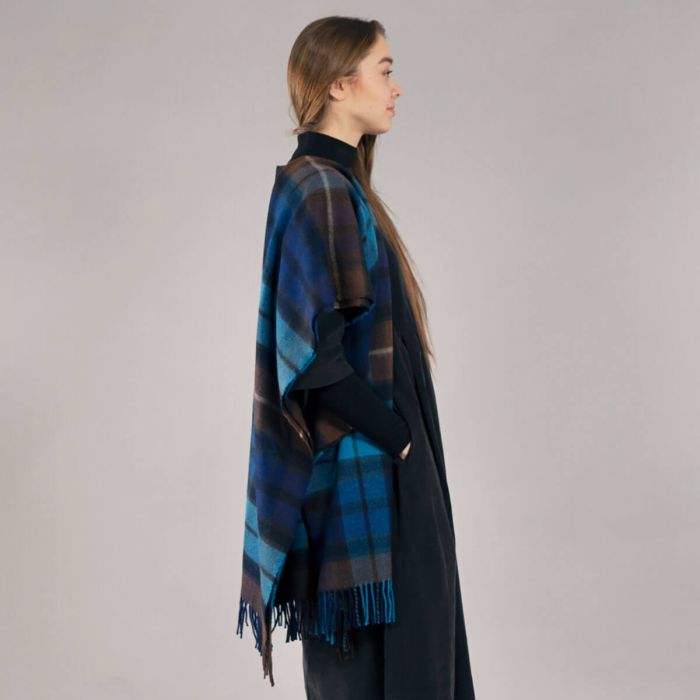 Lochcarron Of Scotland Buchanan Blue Tartan Lambswool Stole