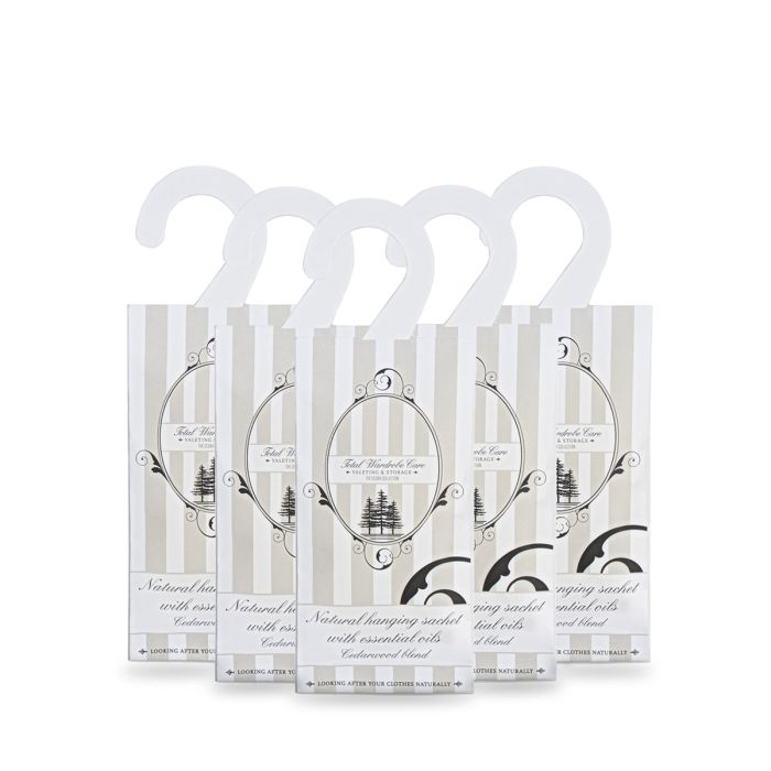 lochcarron of scotland Cedarwood Blend Essential Oils Anti Moth Natural Hanging Sachets - Pack of 5