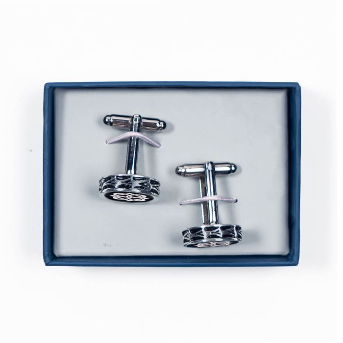 Lochcarron Of Scotland Cufflinks With Celtic Knot Circular Design In Polished Pewter