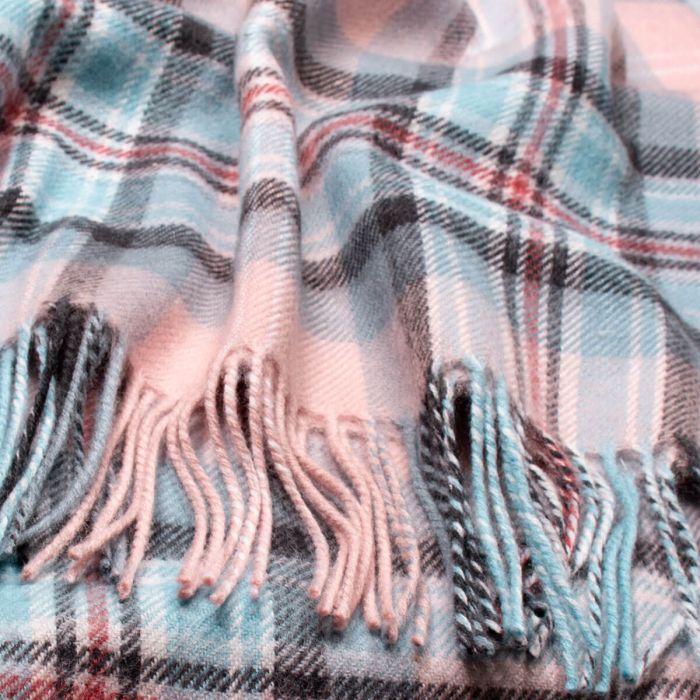 Lochcarron Of Scotland Diana Princess Of Wales Memorial Rose Tartan Lambswool Poncho