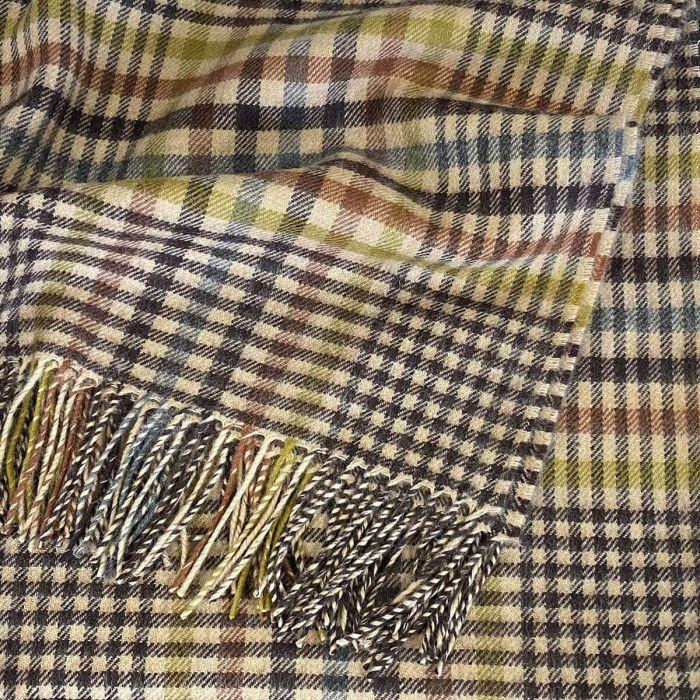 Lochcarron Of Scotland Georgia Forth Antique Lambswool Poncho