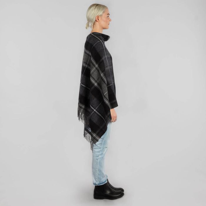 Lochcarron Of Scotland Georgia MacRae Hunting Grey Lambswool Poncho