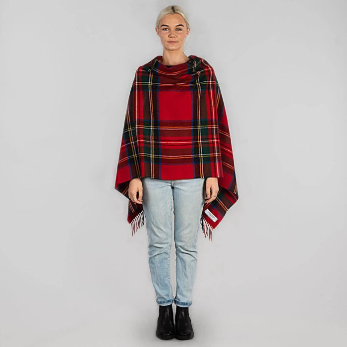 Lochcarron Of Scotland Georgia Royal Stewart Modern Lambswool Poncho