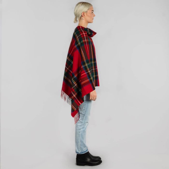 Lochcarron Of Scotland Georgia Royal Stewart Modern Lambswool Poncho