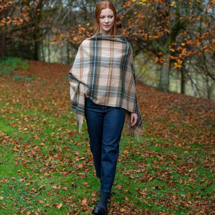 Lochcarron Of Scotland Georgia Saskatchewan Weathered Canadian Tartan Lambswool Poncho