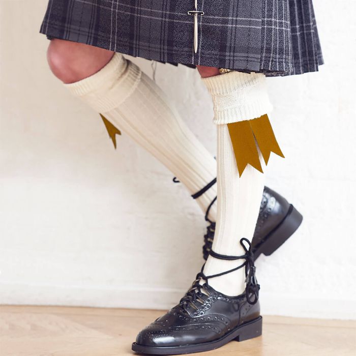 Lochcarron Of Scotland Gold Plain Coloured Garter Flashes