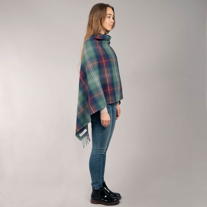 Lochcarron Of Scotland Hame Tartan Lambswool Poncho