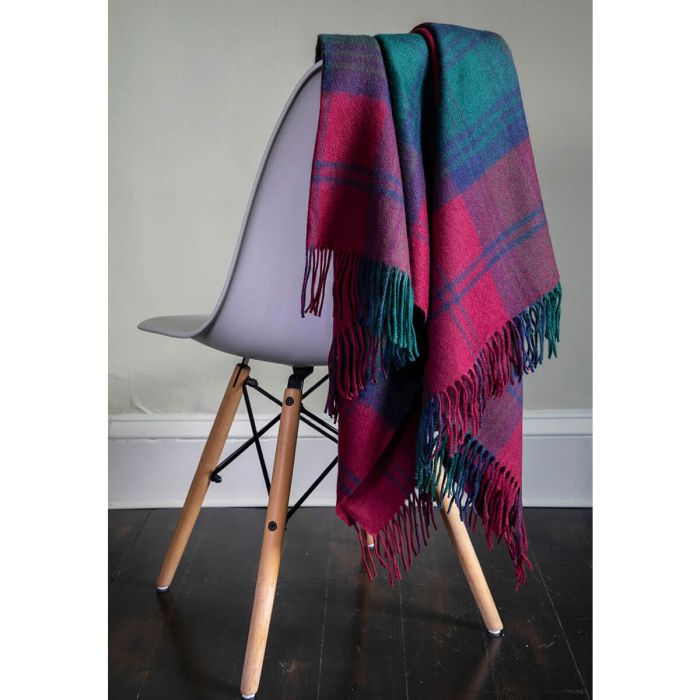 Lochcarron Of Scotland Lindsay Modern Tartan Lambswool Blanket