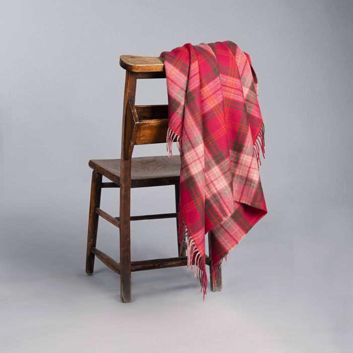 Lochcarron Of Scotland Lochcarron Hunting Rose Tartan Lambswool Blanket
